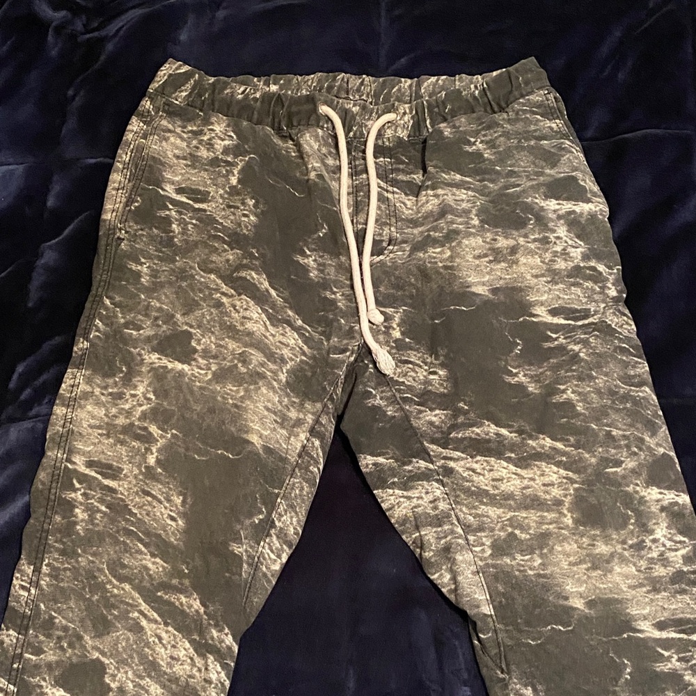 Stylish Gray Camo Men's joggers